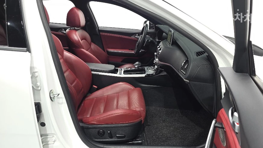 Kia Stinger | Mobile.bg � ����������� 15