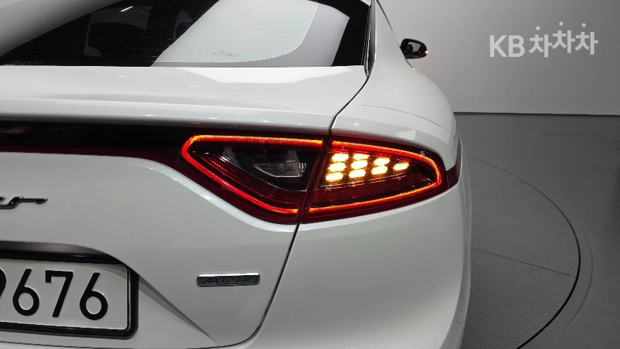 Kia Stinger | Mobile.bg � ����������� 8