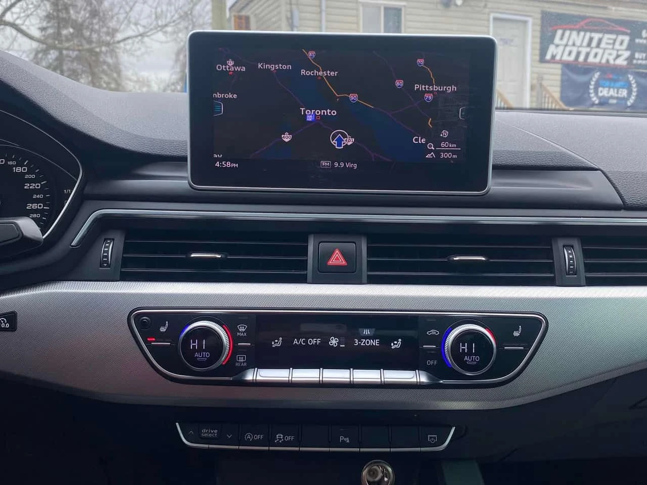 Audi A4  Progressiv / CARFAX * БЕЗ ПЪРВОНАЧАЛНА ВНОСКА, снимка 9 - Автомобили и джипове - 54639877