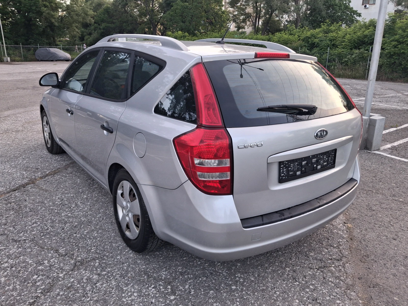 Kia Ceed 1.6* Бензин* * Комби, снимка 4 - Автомобили и джипове - 54909224