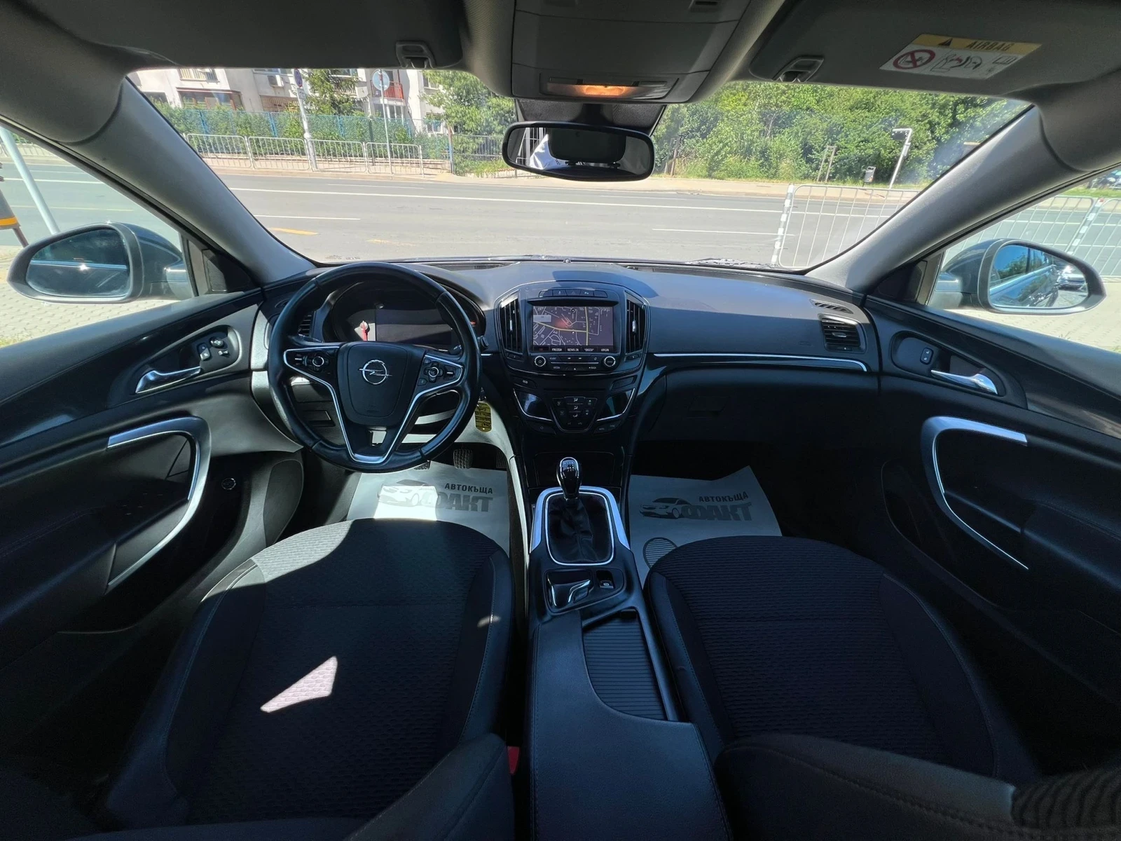 Opel Insignia 2.0CDTi/NAVI/EURO.5B, снимка 8 - Автомобили и джипове - 54932852