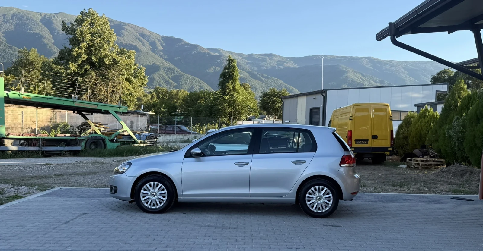 VW Golf 1.6 TDI DSG , снимка 3 - Автомобили и джипове - 55168612