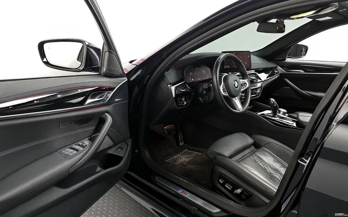 BMW 530 i (G30) /PODGREVI/ OBDUHVANE/KEYLESS/HEAD UP, снимка 5 - Автомобили и джипове - 55392574