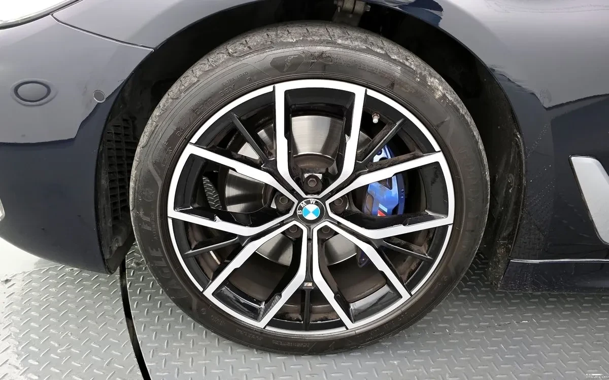 BMW 530 i (G30) /PODGREVI/ OBDUHVANE/KEYLESS/HEAD UP, снимка 3 - Автомобили и джипове - 55392574