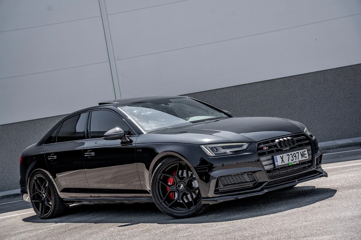 Audi S4 Bang&Olufsen 3.0TFSI Carbon Pack, снимка 3 - Автомобили и джипове - 55655469