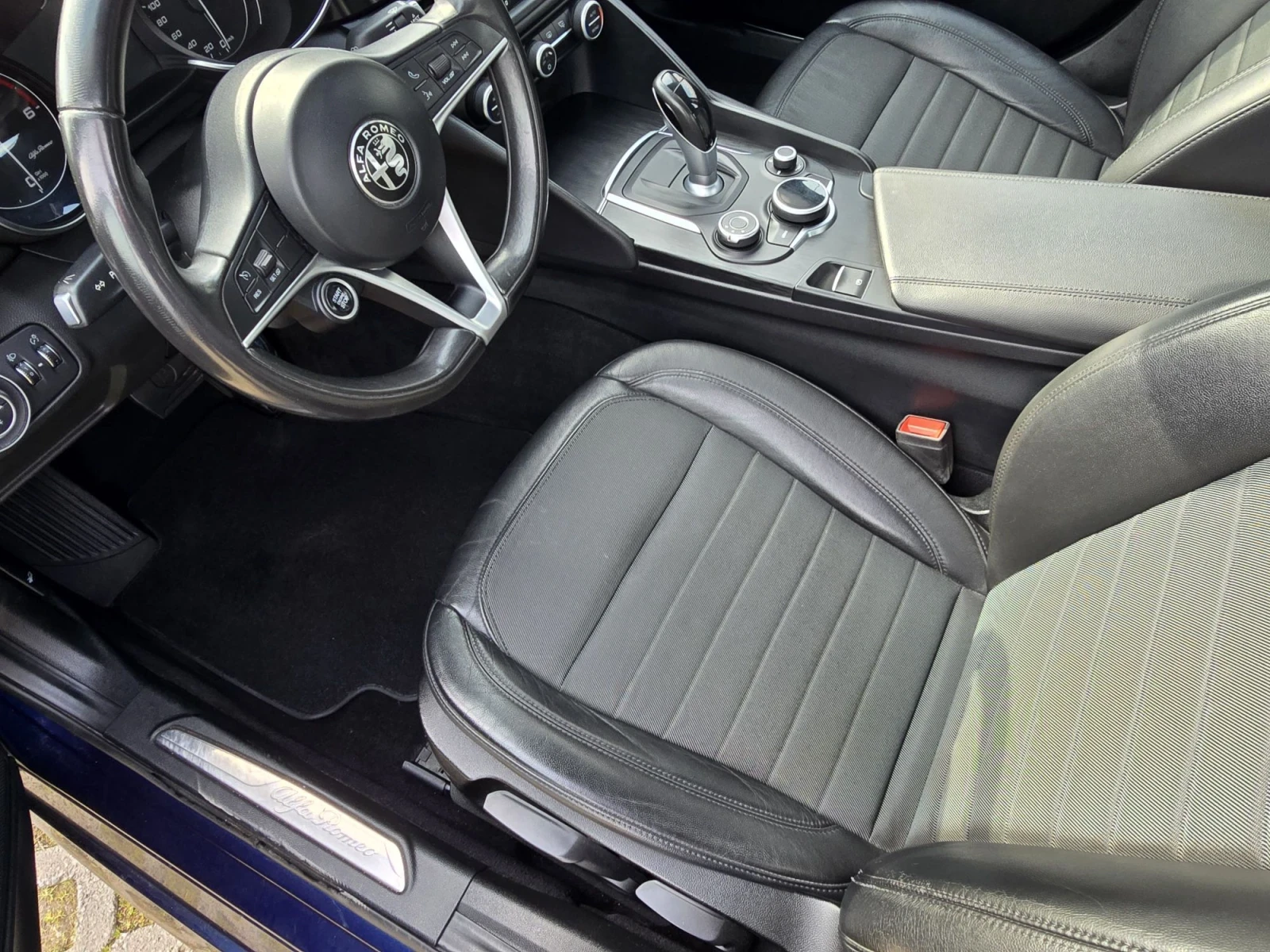 Alfa Romeo Giulia 180 RWD, снимка 12 - Автомобили и джипове - 55662020