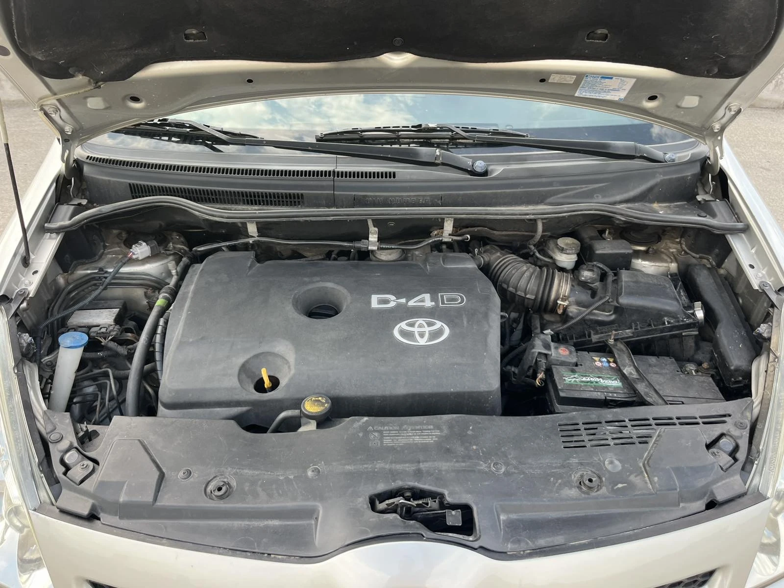 Toyota Corolla verso 2.2 D4D 136� 6 �������� ����������� ��������� | Mobile.bg � ����������� 16