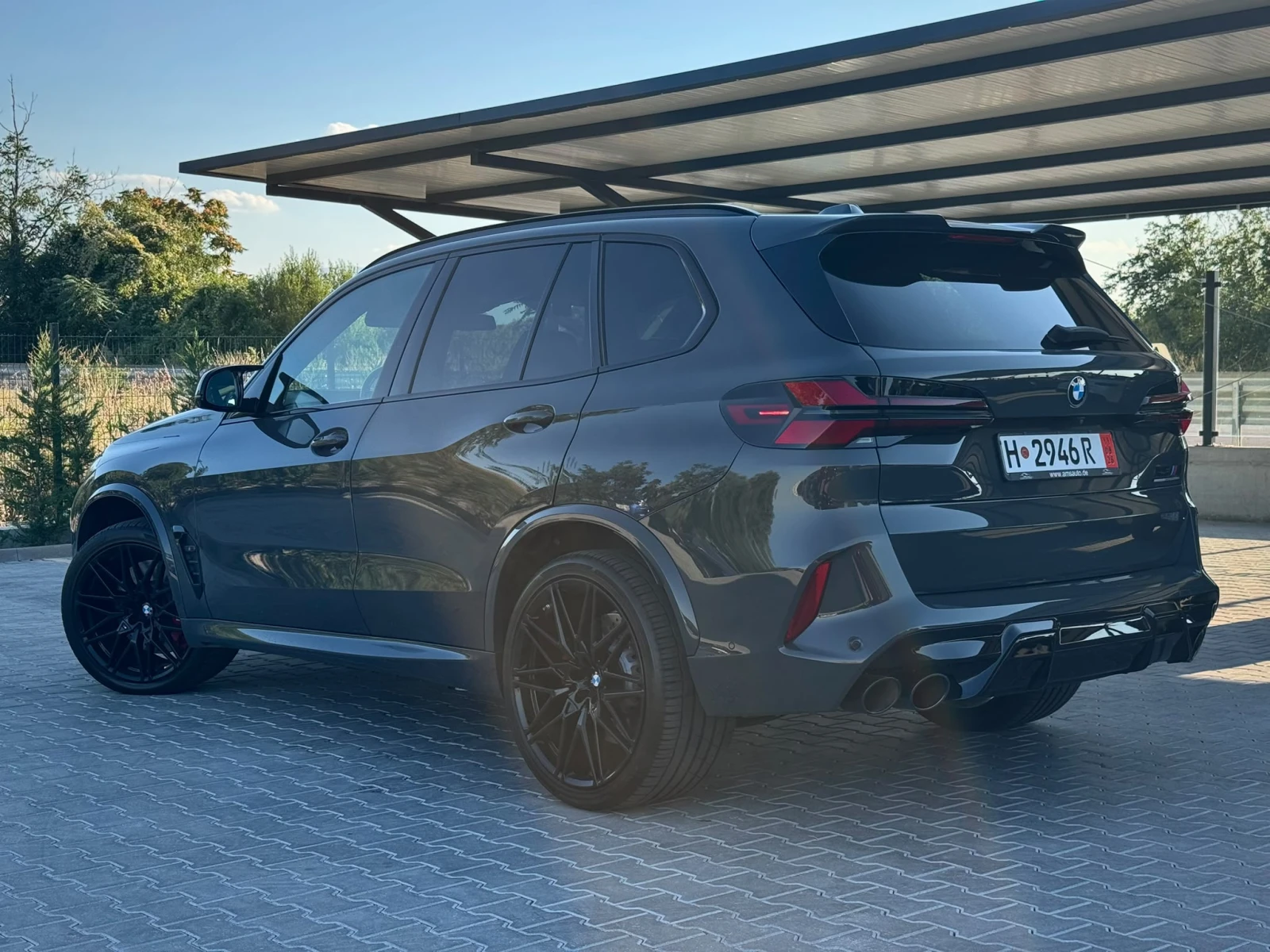 BMW X5M COMPETITION* B&W* HUD* 360* SKY LOUNGE* SHADOW LIN, снимка 4 - Автомобили и джипове - 55898595