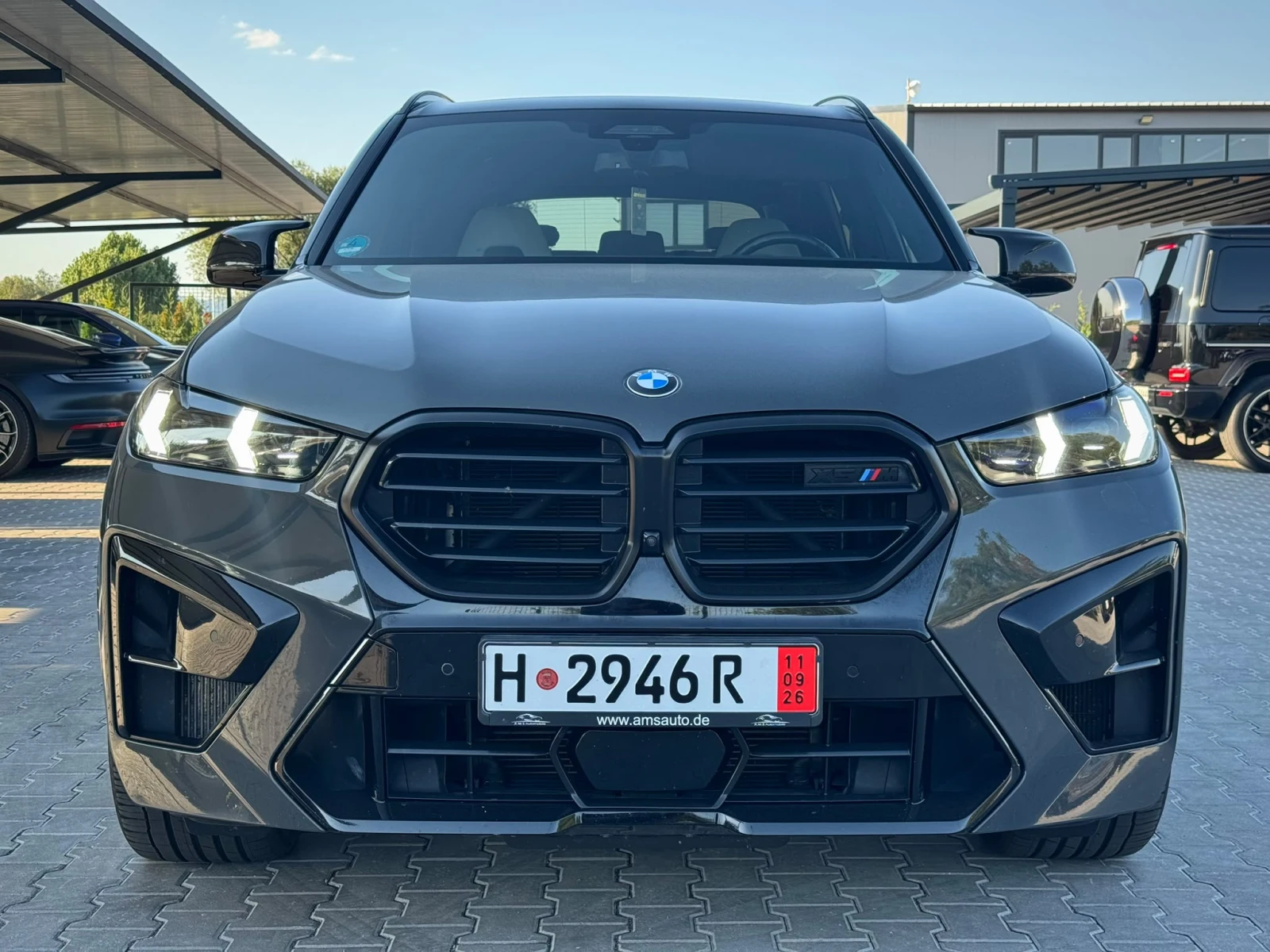 BMW X5M COMPETITION* B&W* HUD* 360* SKY LOUNGE* SHADOW LIN, снимка 2 - Автомобили и джипове - 55898595