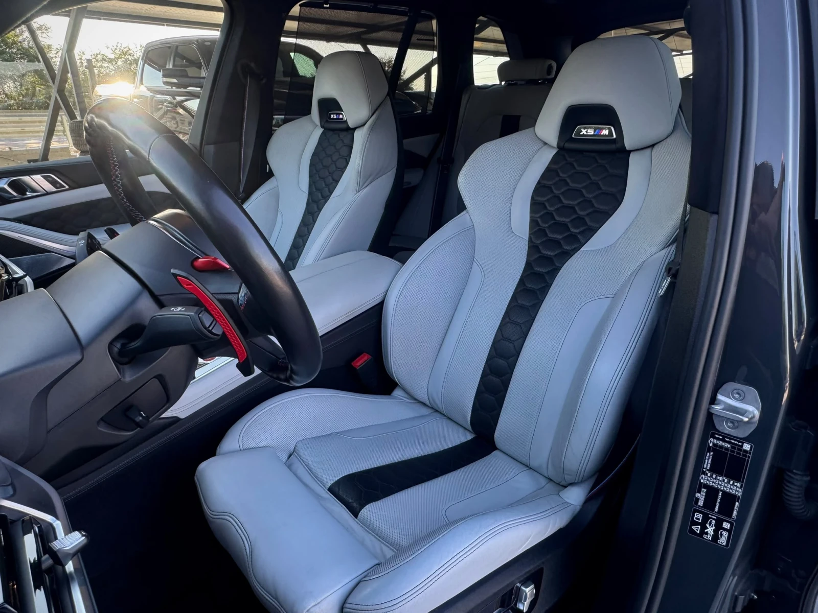 BMW X5M COMPETITION* B&W* HUD* 360* SKY LOUNGE* SHADOW LIN, снимка 7 - Автомобили и джипове - 55898595