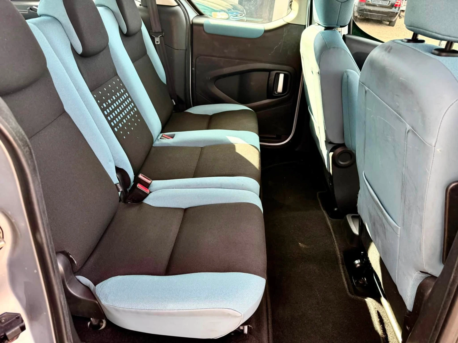 Citroen Berlingo 1.6 MULTISPACE, снимка 13 - Автомобили и джипове - 55957863