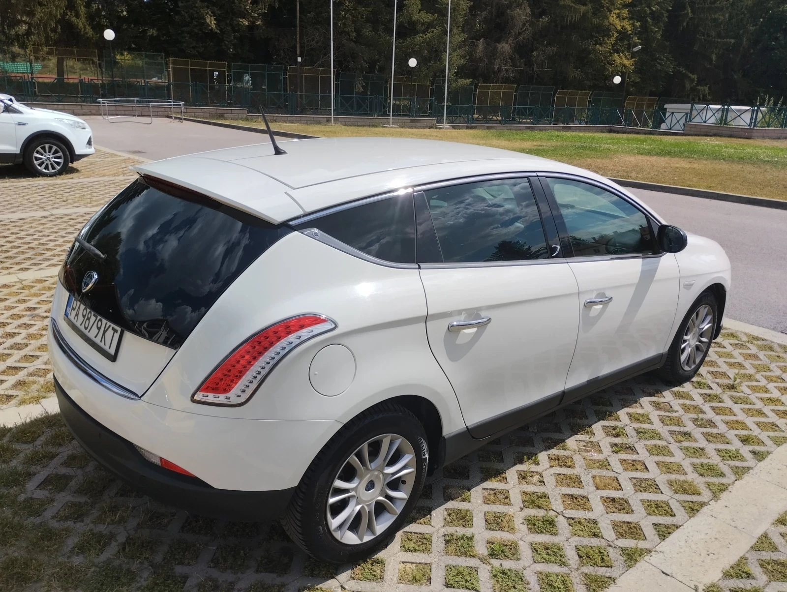 Lancia Delta 1.6 diesel 120hp, снимка 5 - Автомобили и джипове - 56199087