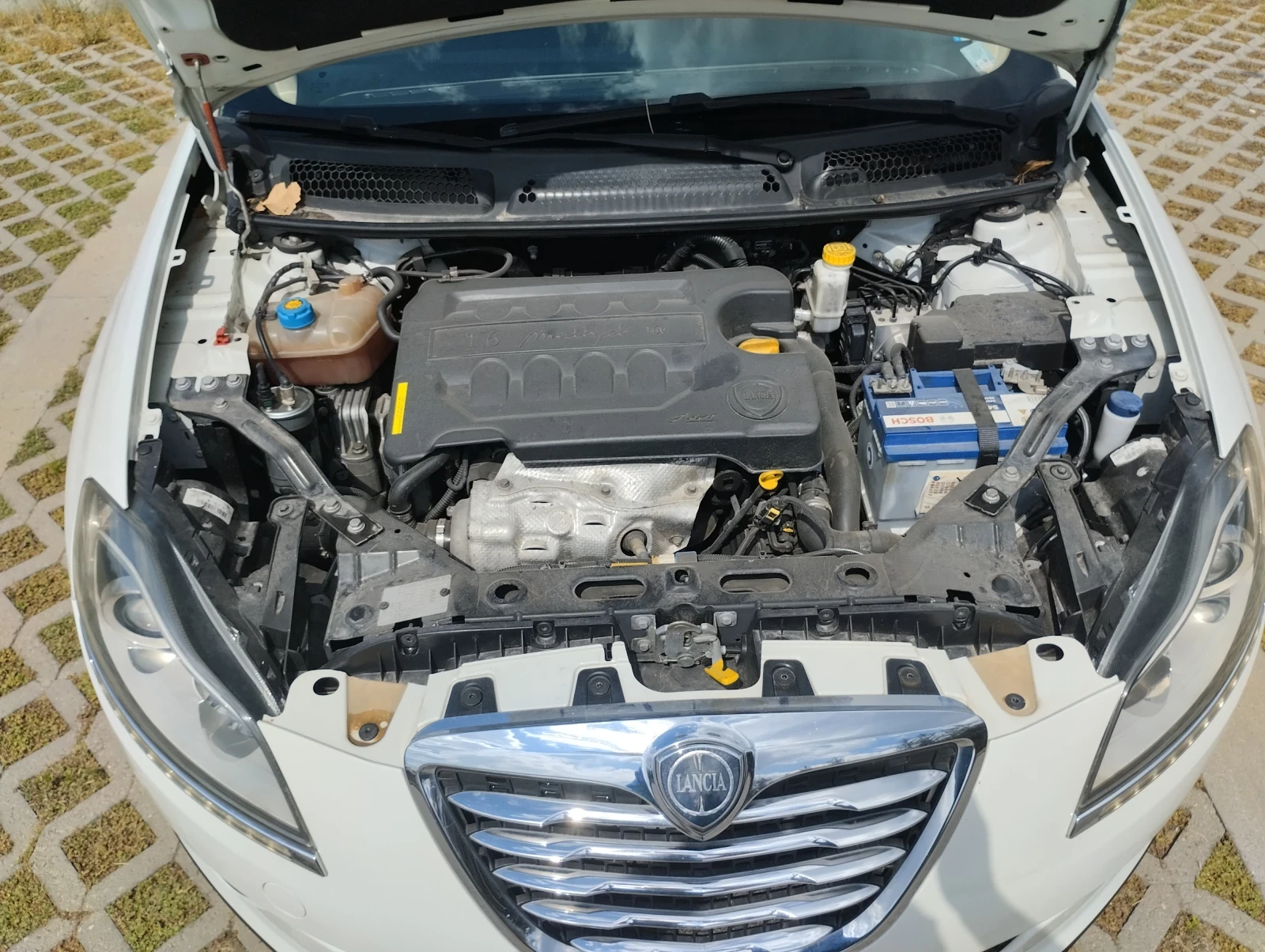 Lancia Delta 1.6 diesel 120hp, снимка 11 - Автомобили и джипове - 56199087