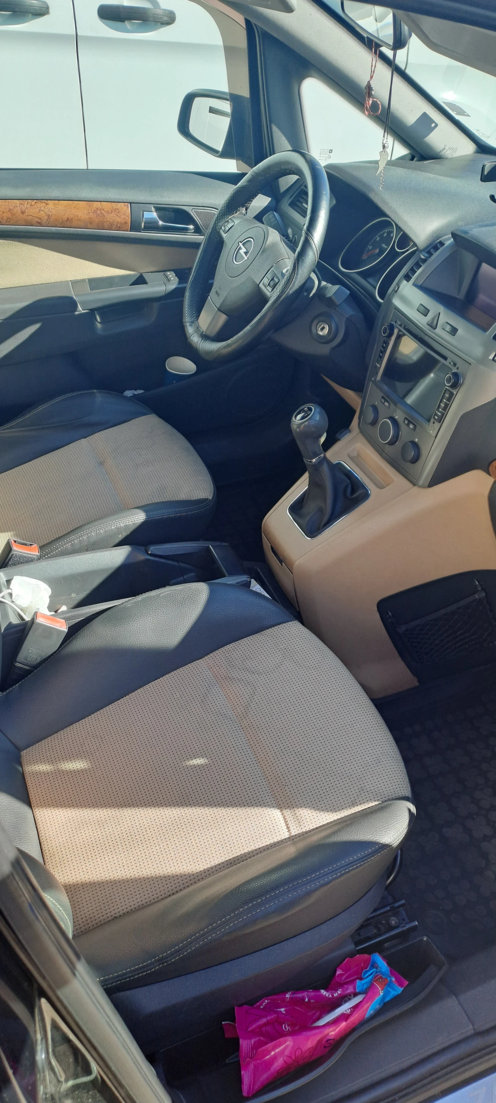 Opel Zafira, снимка 5 - Автомобили и джипове - 56567465
