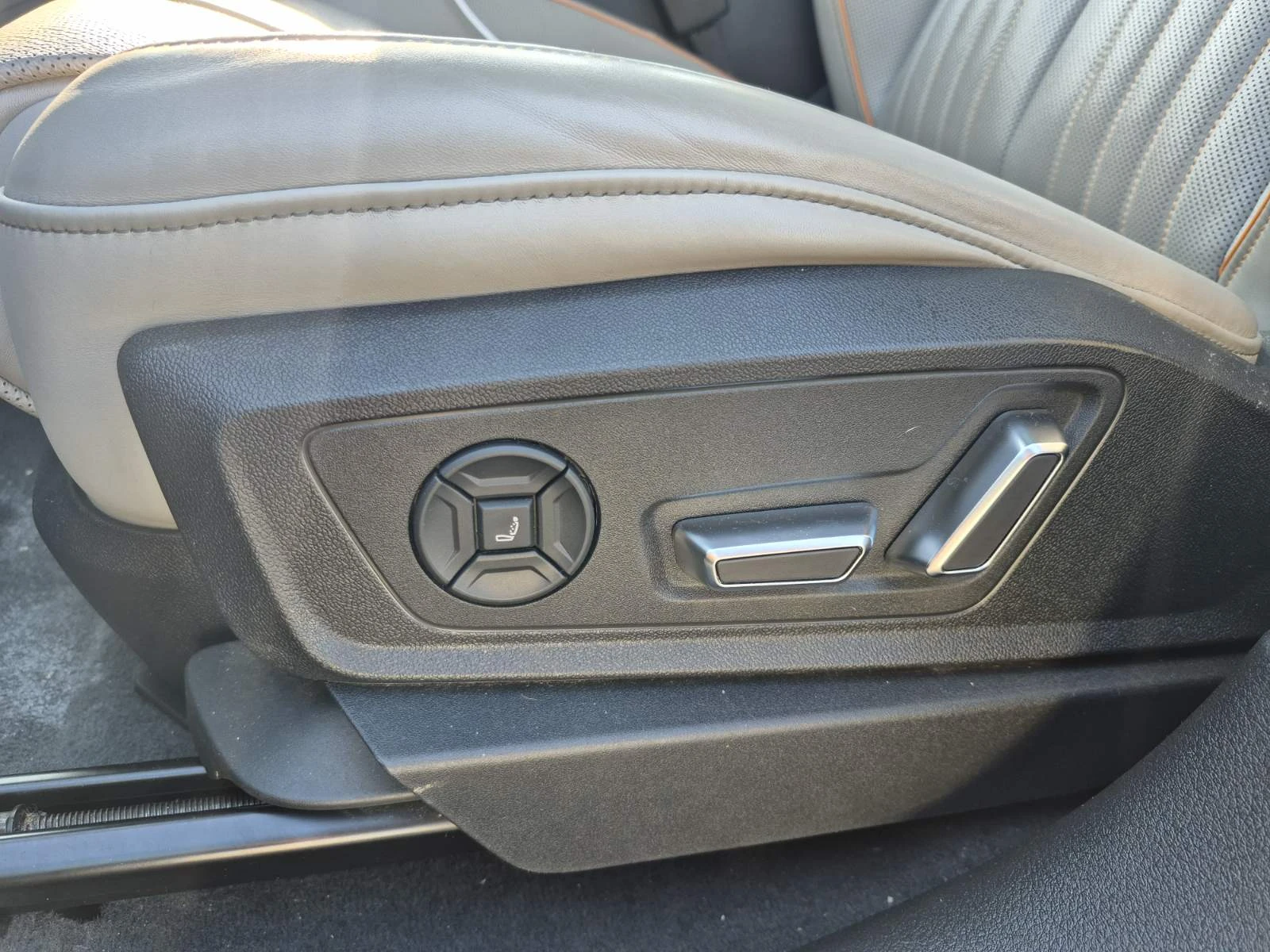 Audi E-Tron 55 Quattro Sportback AIR KeyGO MASSAGE BlO 360 | Mobile.bg � ����������� 4