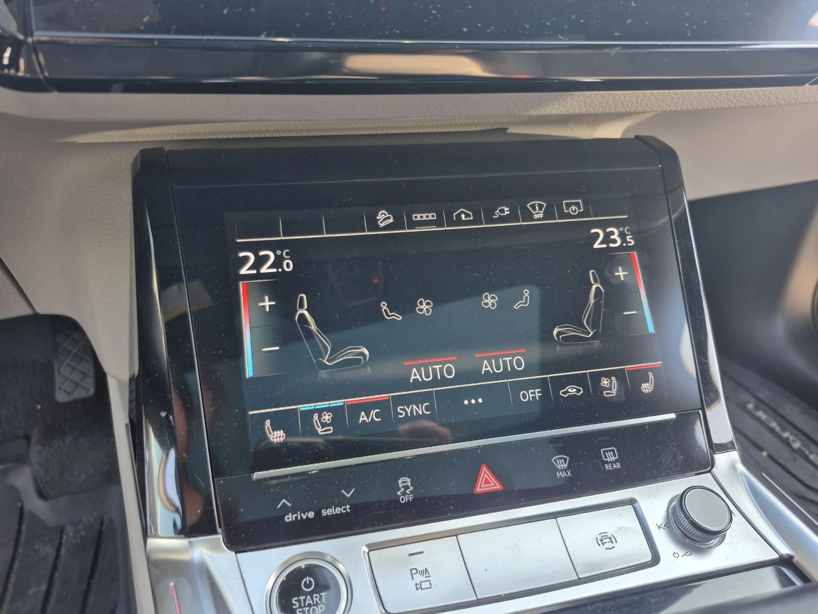 Audi E-Tron 55 Quattro Sportback AIR KeyGO MASSAGE BlO 360 | Mobile.bg � ����������� 7