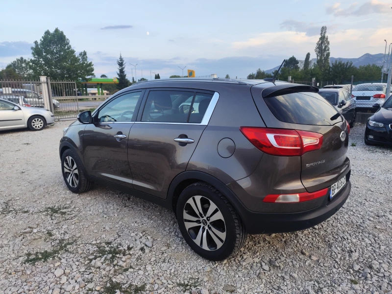 Kia Sportage 2.0 дизел 4х4, снимка 8 - Автомобили и джипове - 51606530