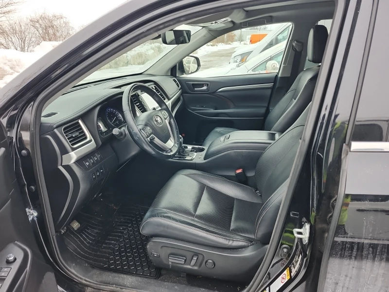 Toyota Highlander LIMITED * * CARFAX * * АВТО КРЕДИТ * * , снимка 5 - Автомобили и джипове - 52773446