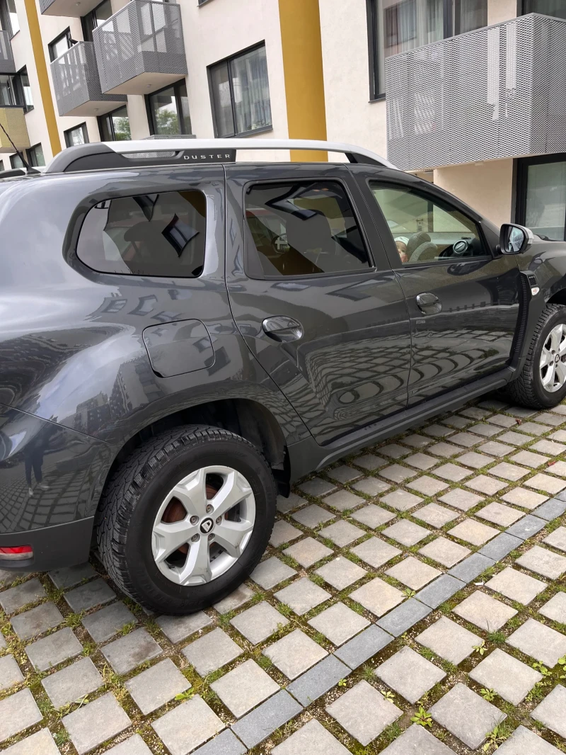Dacia Duster 1.6, снимка 4 - Автомобили и джипове - 52952827