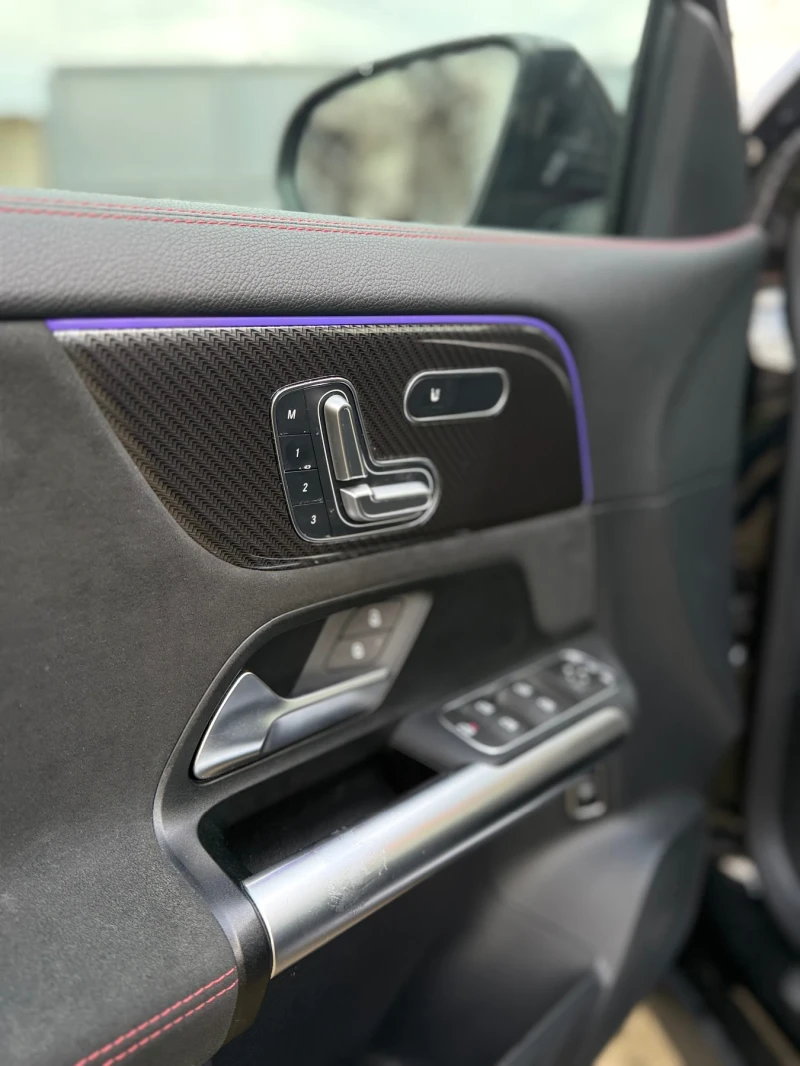 Mercedes-Benz GLA 250 4 MATIC, снимка 12 - Автомобили и джипове - 53261598