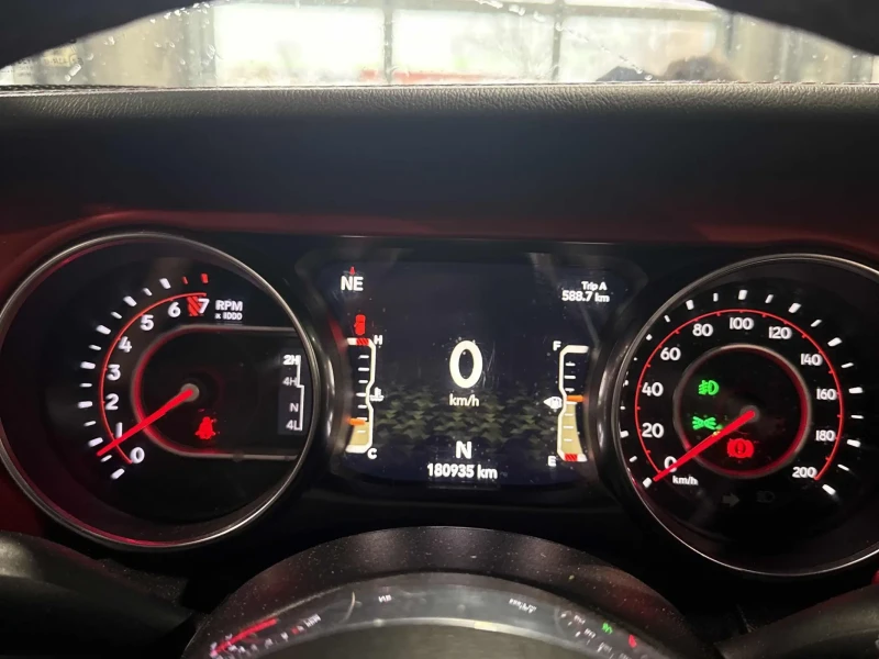 Jeep Wrangler UNLIMITED RUBICON/3.6/КОЖА/КАМЕРА, снимка 10 - Автомобили и джипове - 53435989