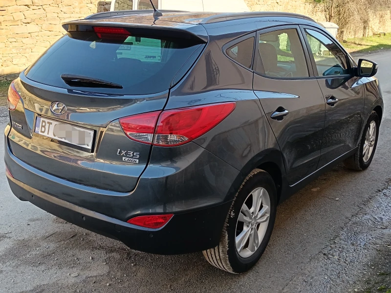 Hyundai IX35 2.0 CRDI, снимка 5 - Автомобили и джипове - 53446694