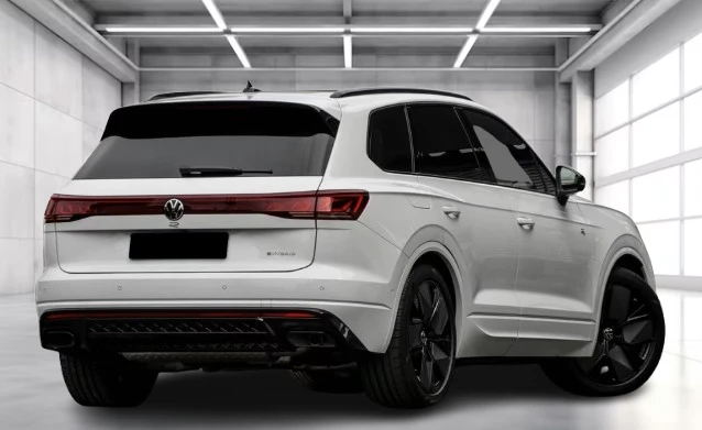 VW Touareg 3.0 TSIe 4Motion = R-Line = Гаранция - изображение 2