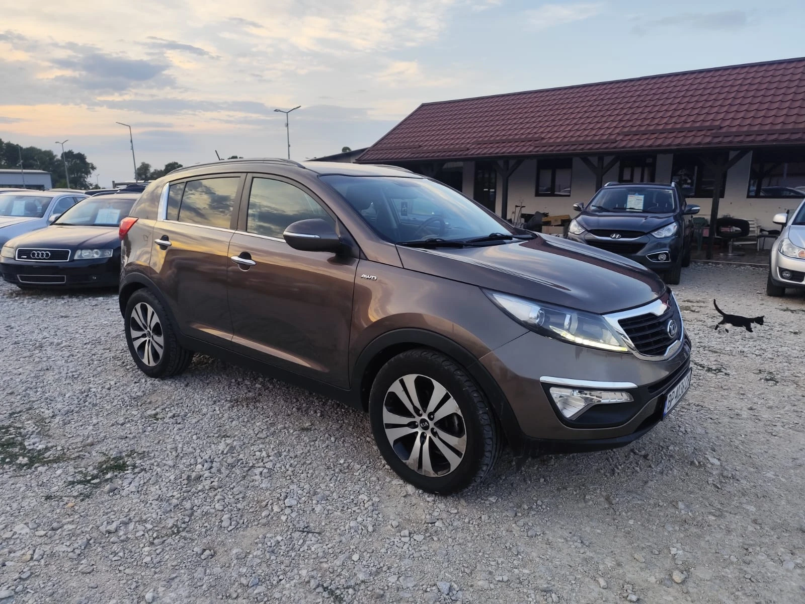 Kia Sportage 2.0 дизел 4х4 - изображение 3