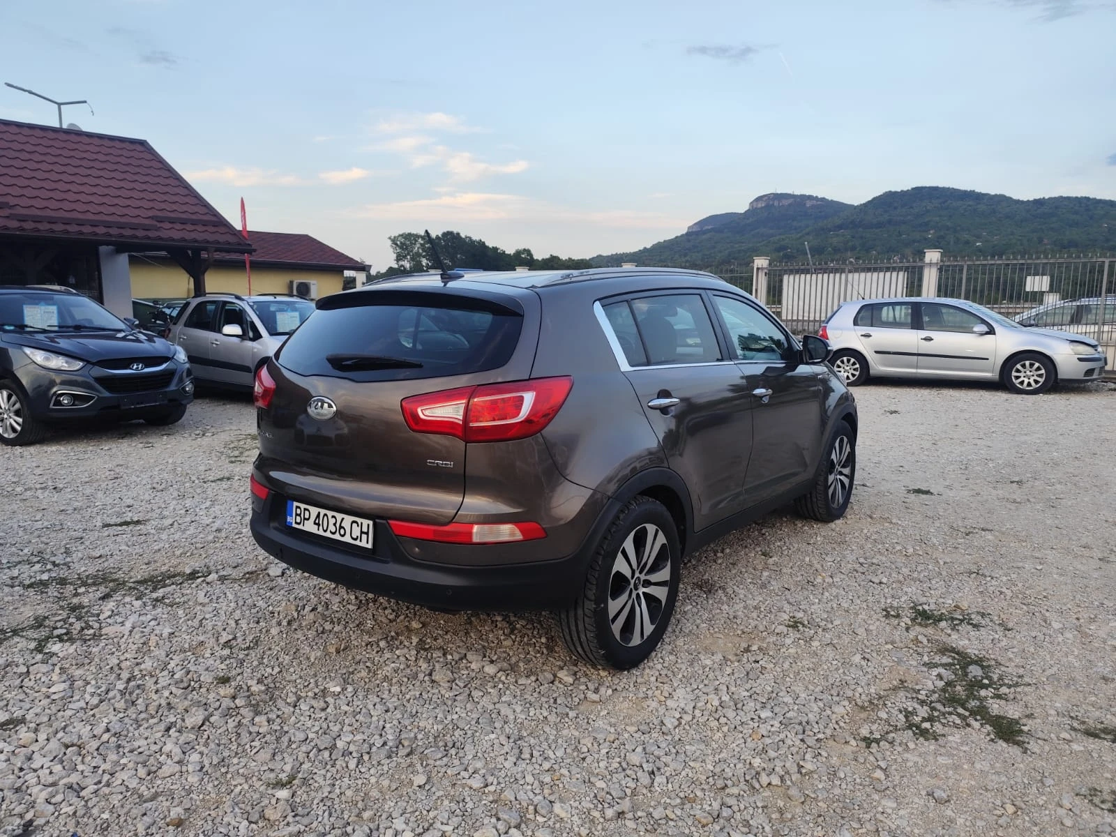 Kia Sportage 2.0 дизел 4х4 - изображение 5