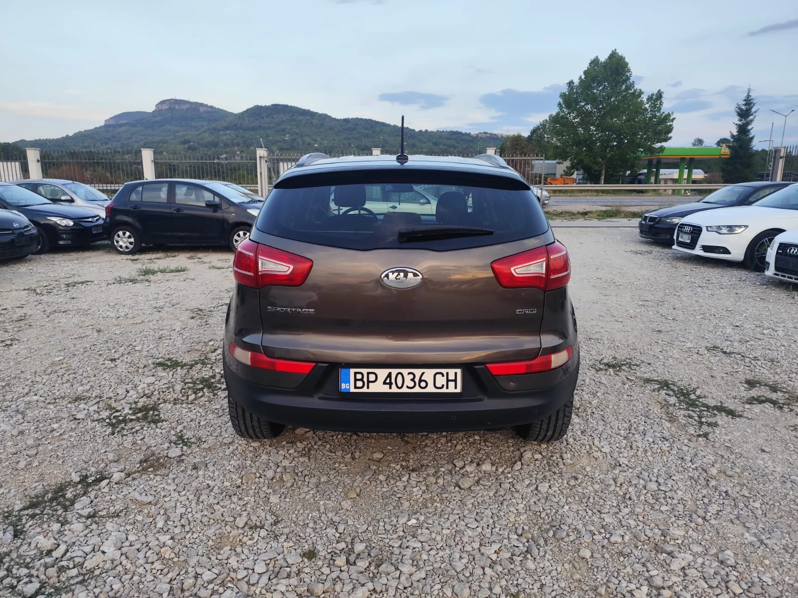 Kia Sportage 2.0 дизел 4х4 - изображение 6