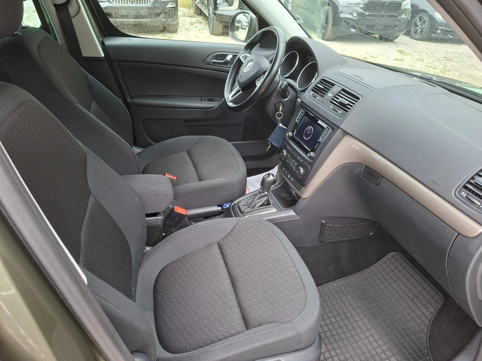 Skoda Yeti 1.8 Автомат 4х4 - изображение 8