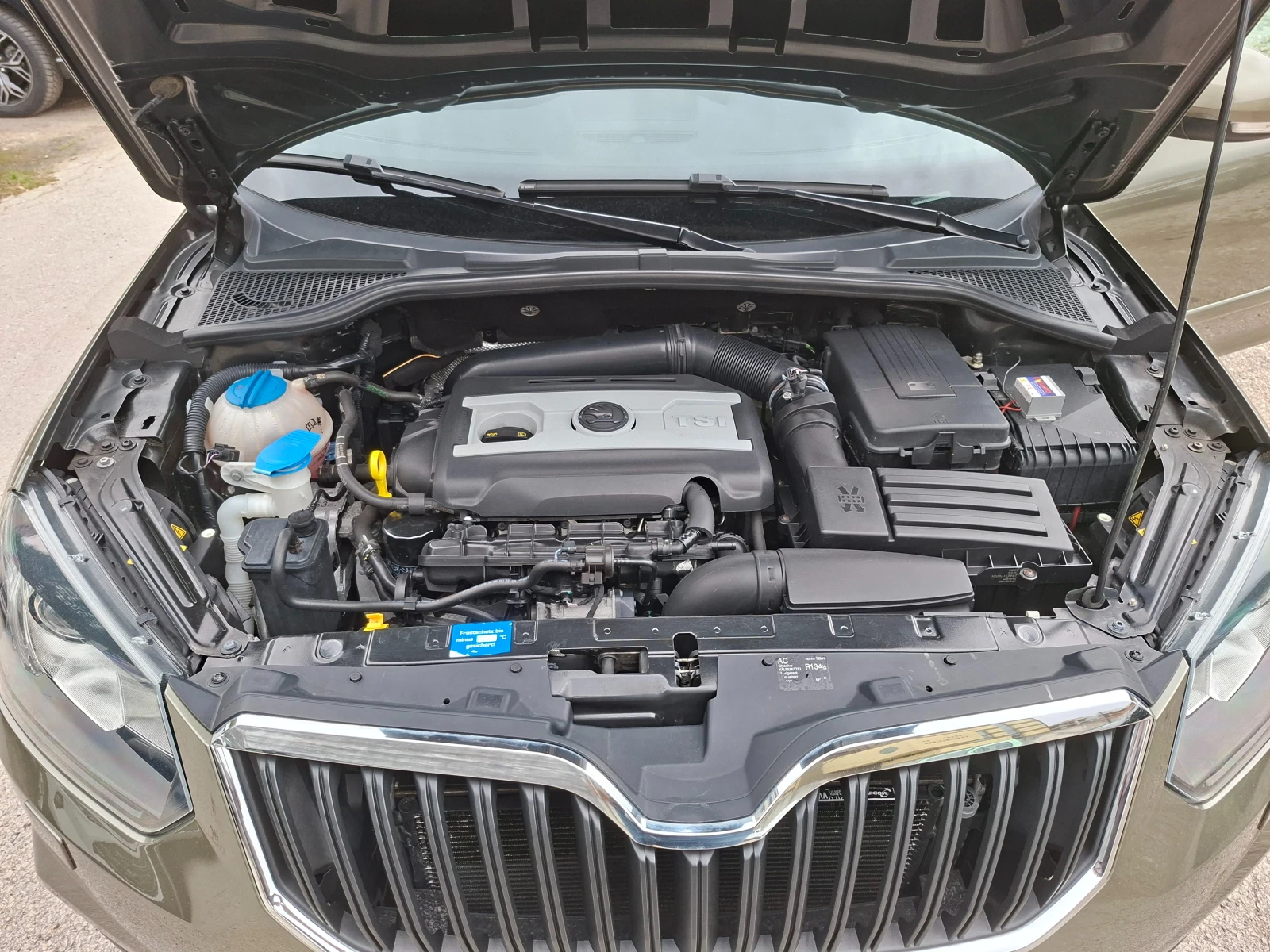 Skoda Yeti 1.8  44 | Mobile.bg   12