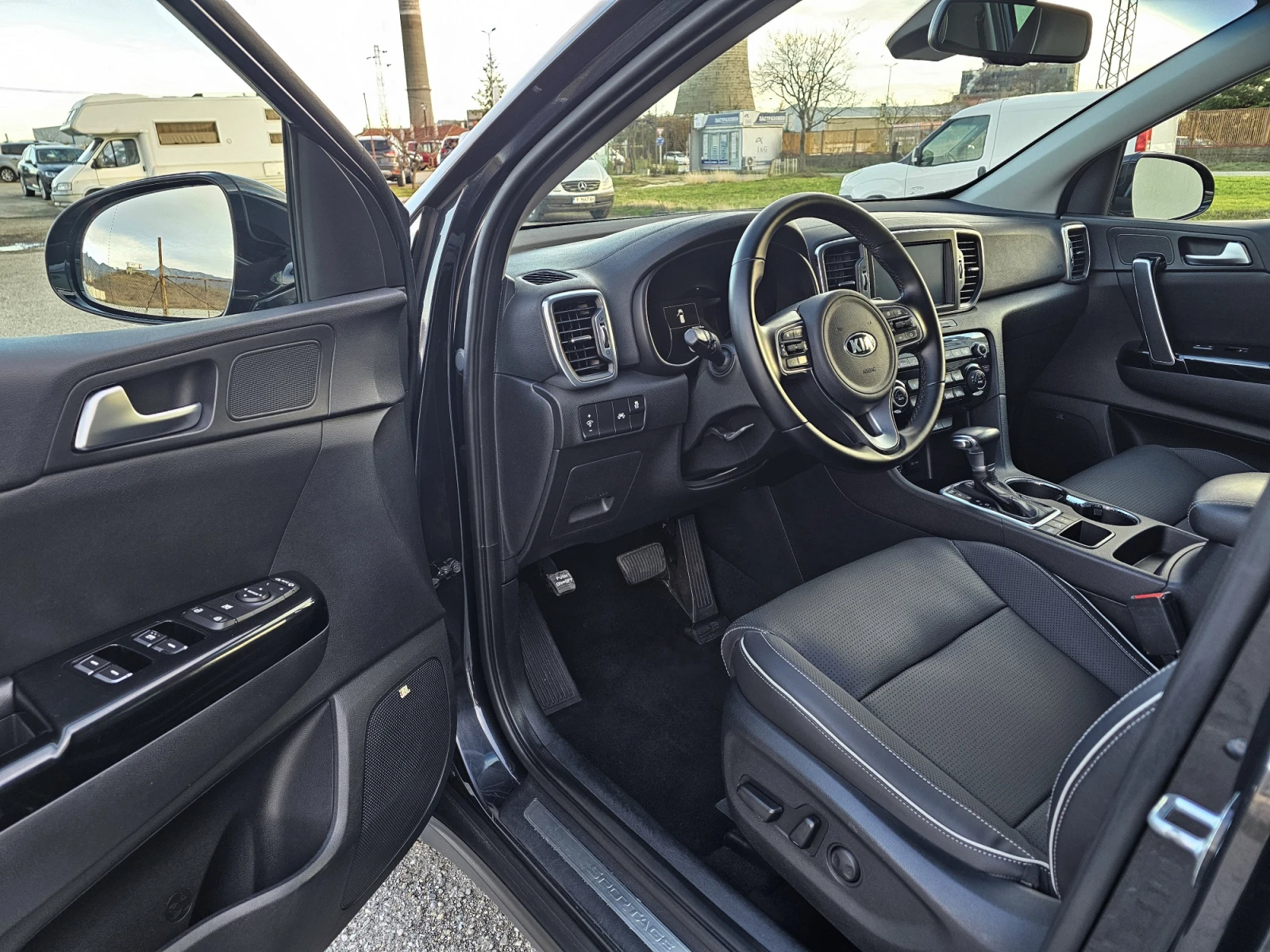 Kia Sportage 2.0 AWD CRDI - изображение 9