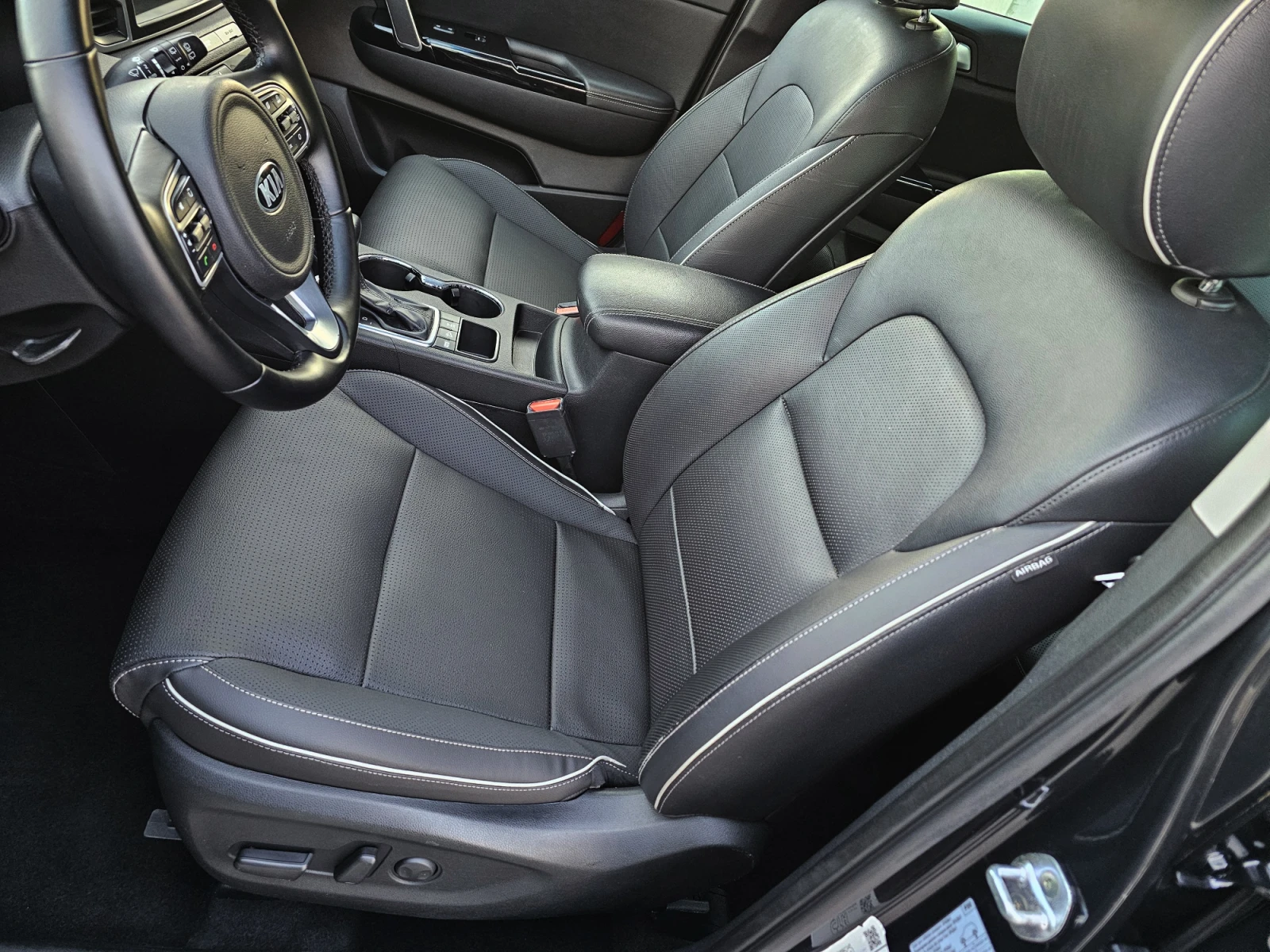 Kia Sportage 2.0 AWD CRDI - изображение 10