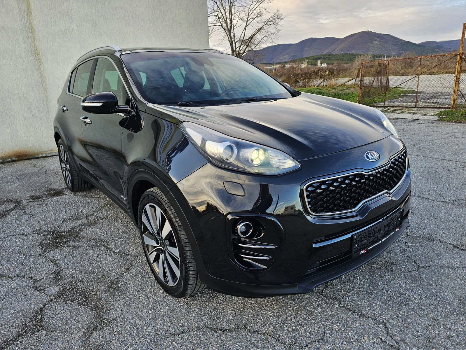 Kia Sportage 2.0 AWD CRDI - изображение 3