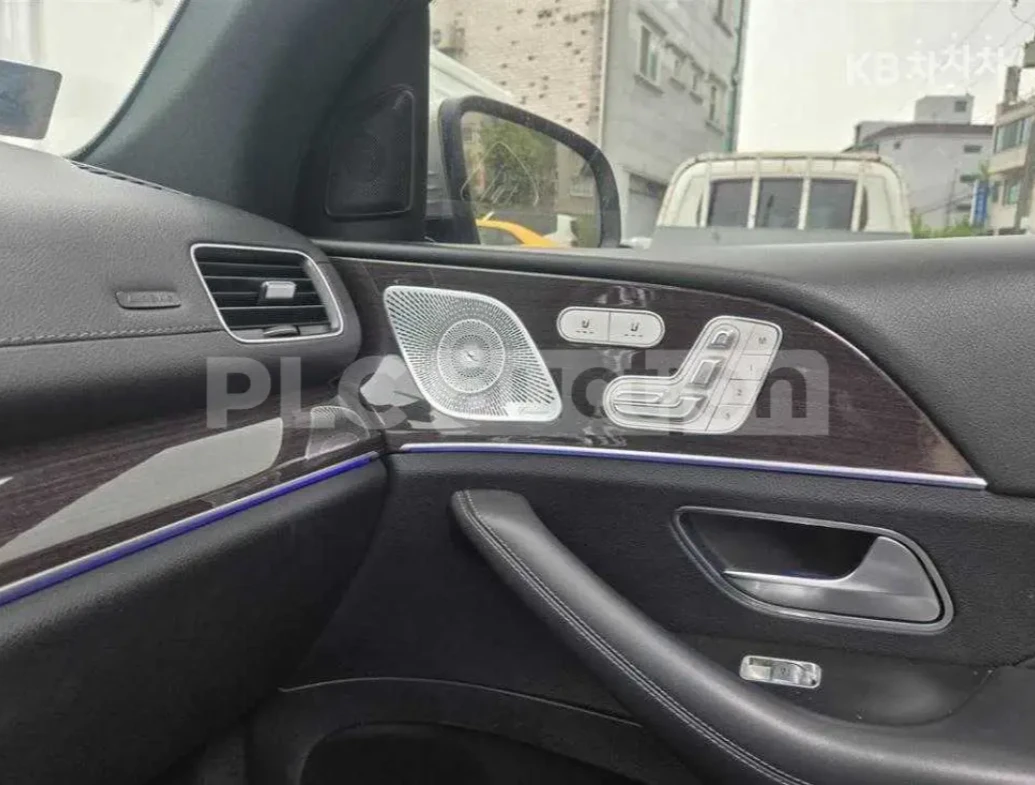 Mercedes-Benz GLE COUPE | AMG PKG | MASSAGE, снимка 10 - Автомобили и джипове - 54342416