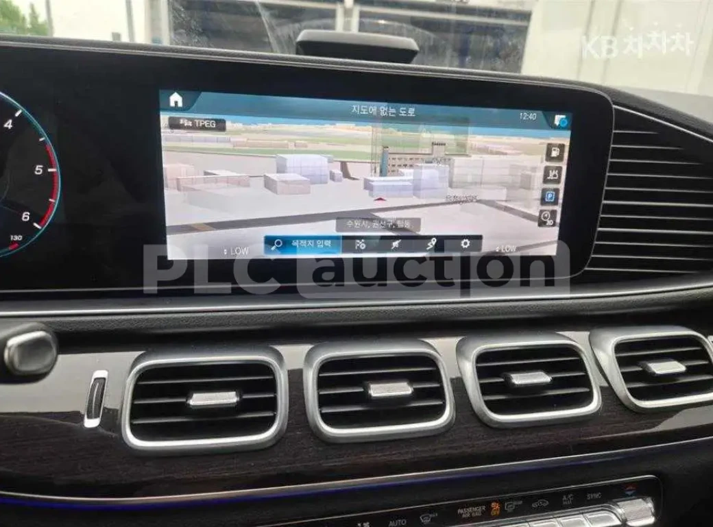 Mercedes-Benz GLE COUPE | AMG PKG | MASSAGE, снимка 13 - Автомобили и джипове - 54342416