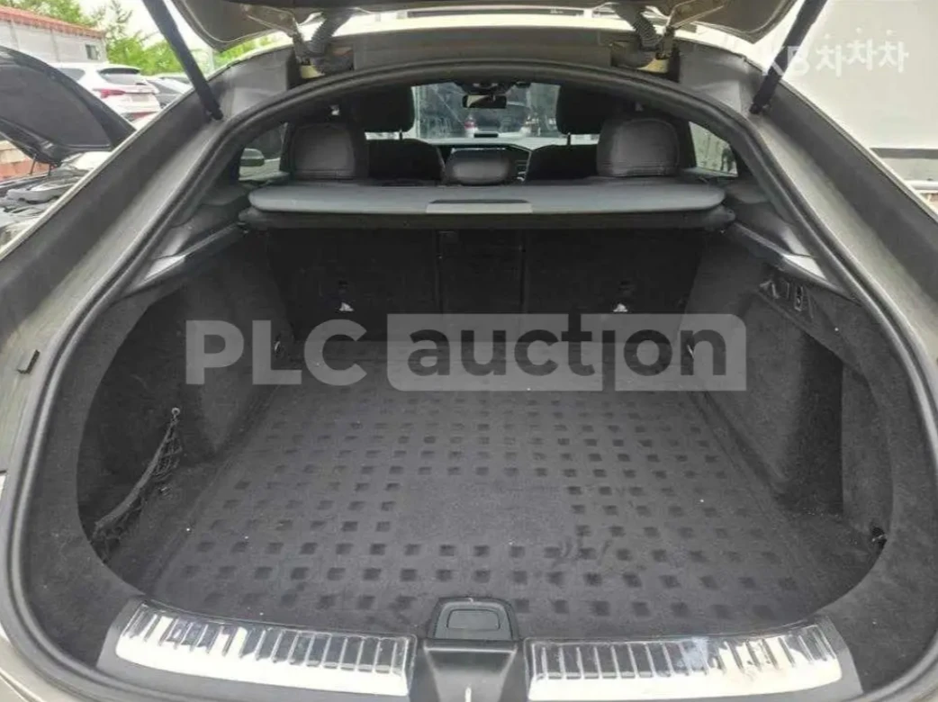 Mercedes-Benz GLE COUPE | AMG PKG | MASSAGE, снимка 16 - Автомобили и джипове - 54342416