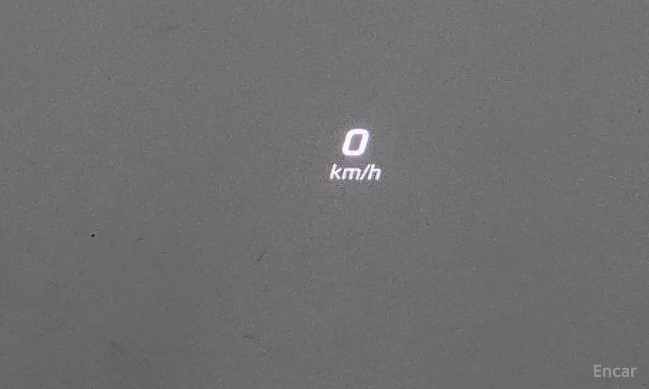 Mercedes-Benz GLC 63 AMG / Distronic / 360 / HUD / Burmester / Автокредит, снимка 17 - Автомобили и джипове - 55983001