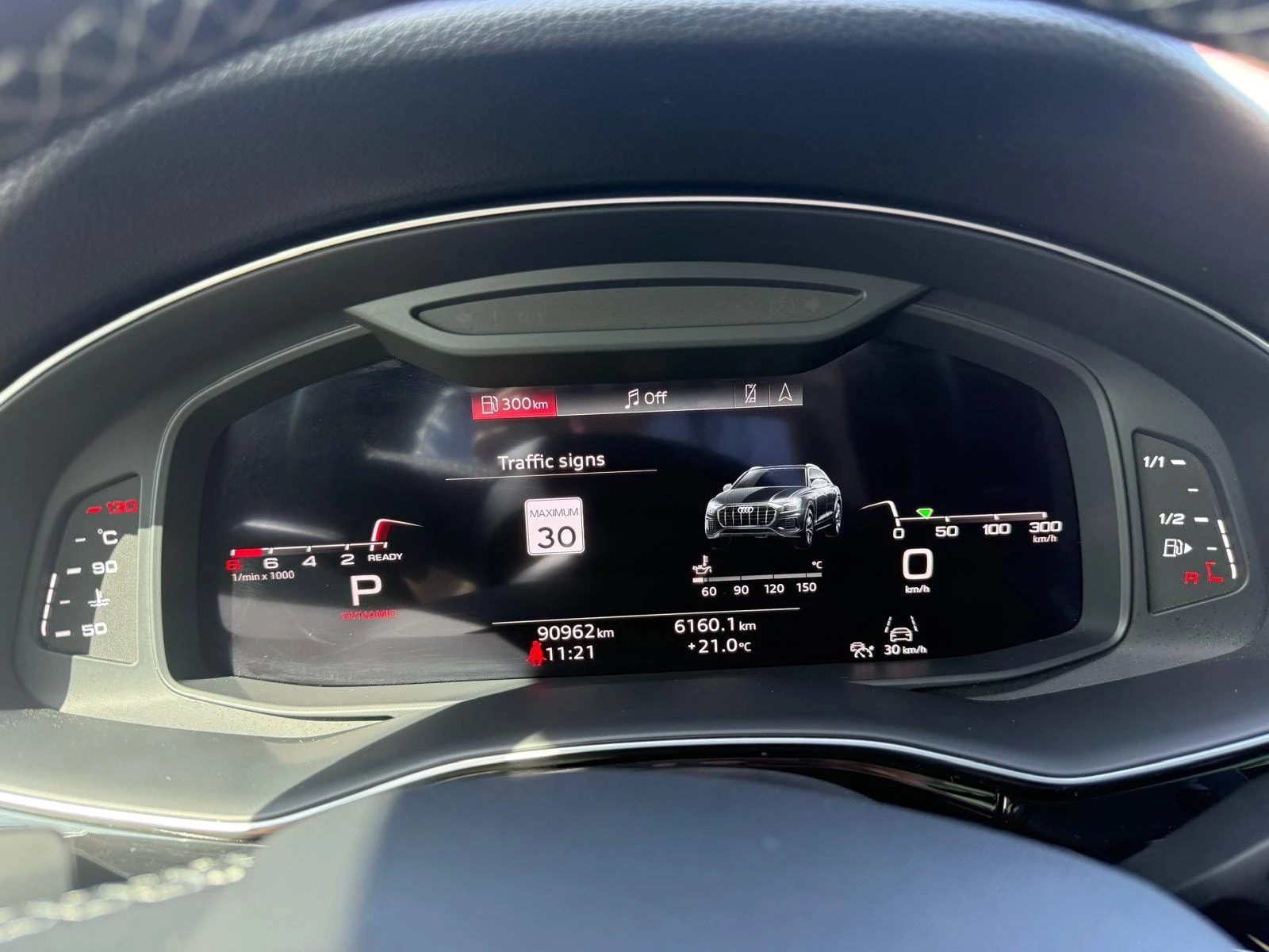 Audi Q8 * Progressiv * CARFAX * ЦЕНА ДО БГ, снимка 9 - Автомобили и джипове - 56139634