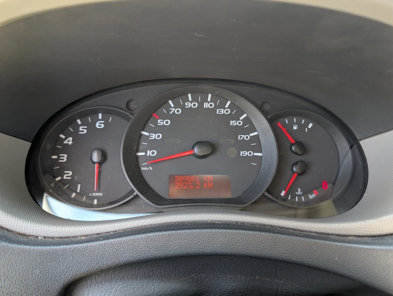 Renault Master III L2H2, снимка 15 - Бусове и автобуси - 54681158