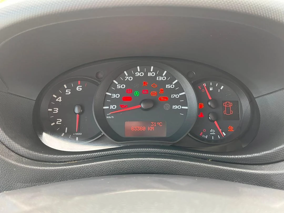 Renault Master 2.3 dCi 150KC KM 63 000 ПЕРФЕКТЕН НОВ, снимка 14 - Бусове и автобуси - 56204591