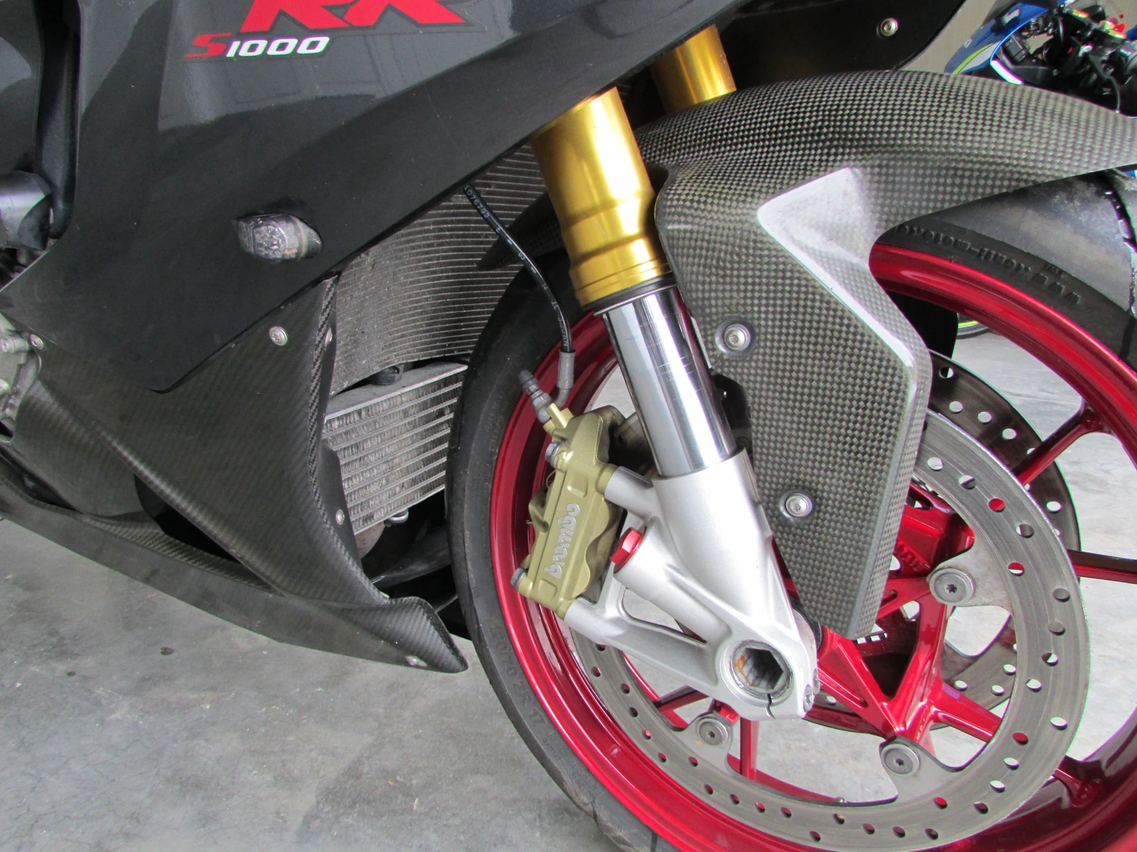 BMW S S1000RR Carbolimited - изображение 9