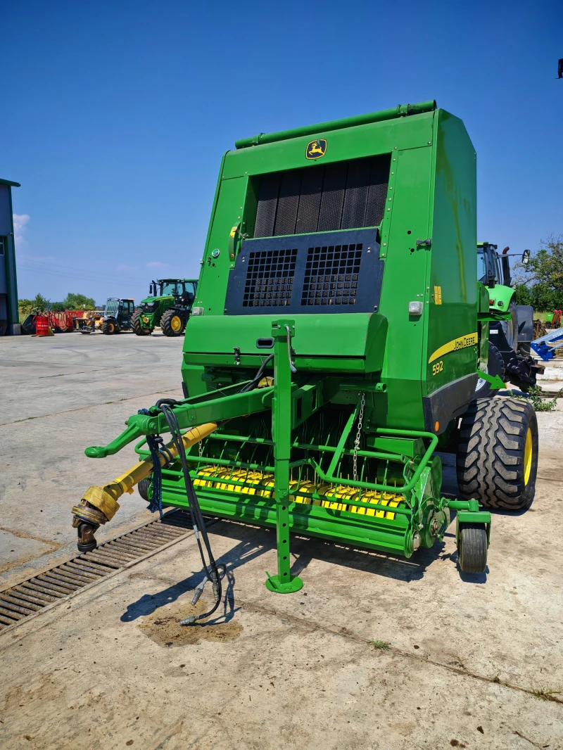 Балировачка John Deere 592 Premier Maxi Cut ножове , мрежа и сезал , снимка 2 - Селскостопанска техника - 50826381