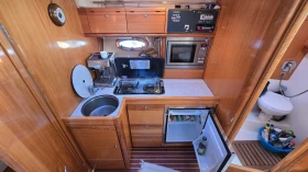 Моторна яхта Bavaria 33 SPORT  !!! Коледна промоция !!!, снимка 14 - Воден транспорт - 52516380