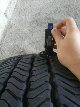 Гуми, снимка 4