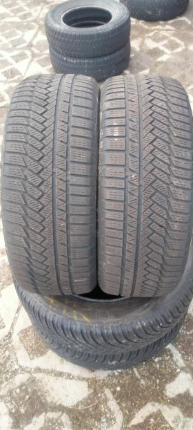 Гуми Зимни 235/55R17, снимка 1 - Гуми и джанти - 44004856