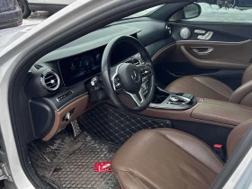 Mercedes-Benz E 300 * CARFAX * ЦЕНА ДО БГ, снимка 5
