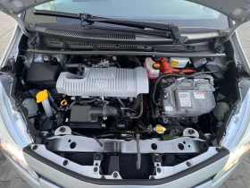 Toyota Yaris Hybrid 127000km ТОП СЪСТОЯНИЕ, снимка 13
