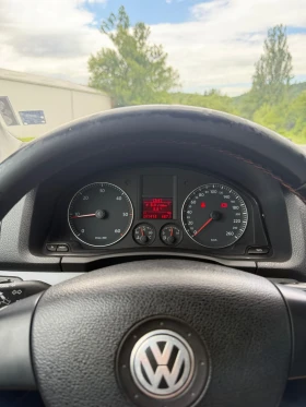 Обява за продажба на VW Golf 1.9tdi 105кс ръчка ~8 000 лв. - изображение 9